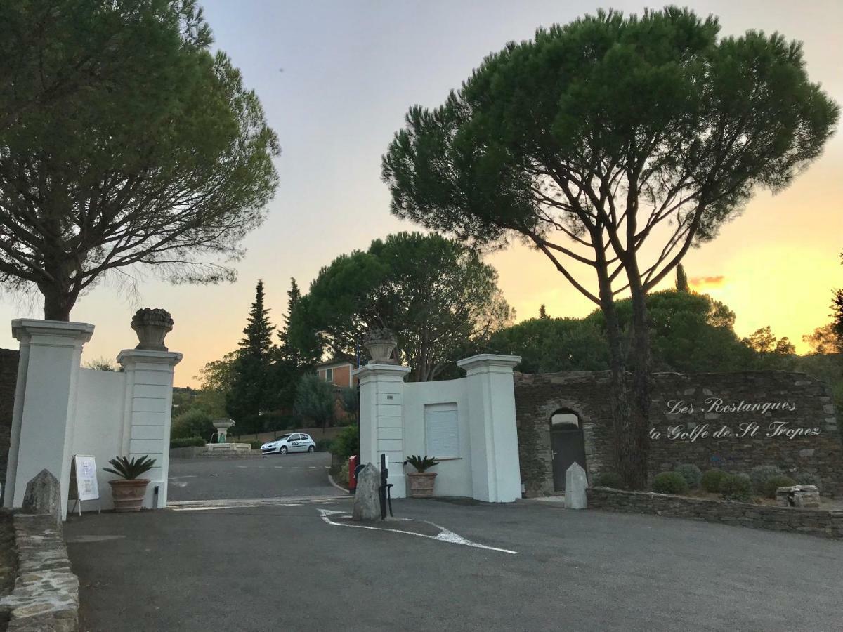 Les Restanques, Bastides Vue Golfe Saint Tropez Lägenhet Grimaud Exteriör bild